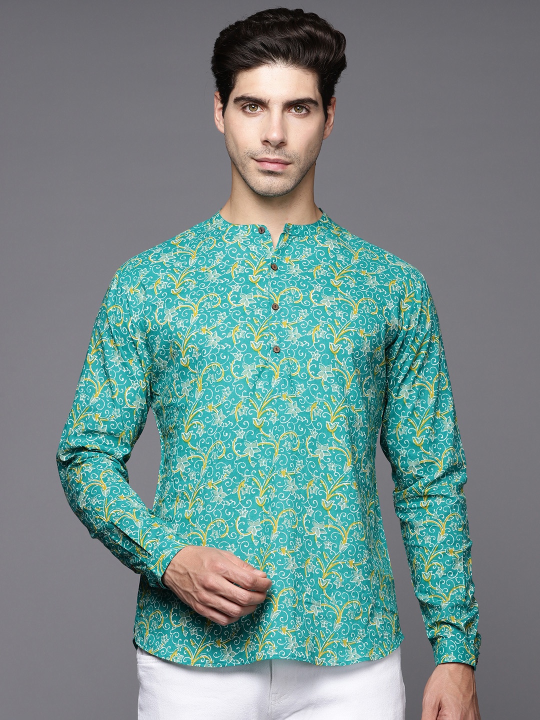 

Indo Era Men Floral Printed Indie Prints Kurta, Sea green