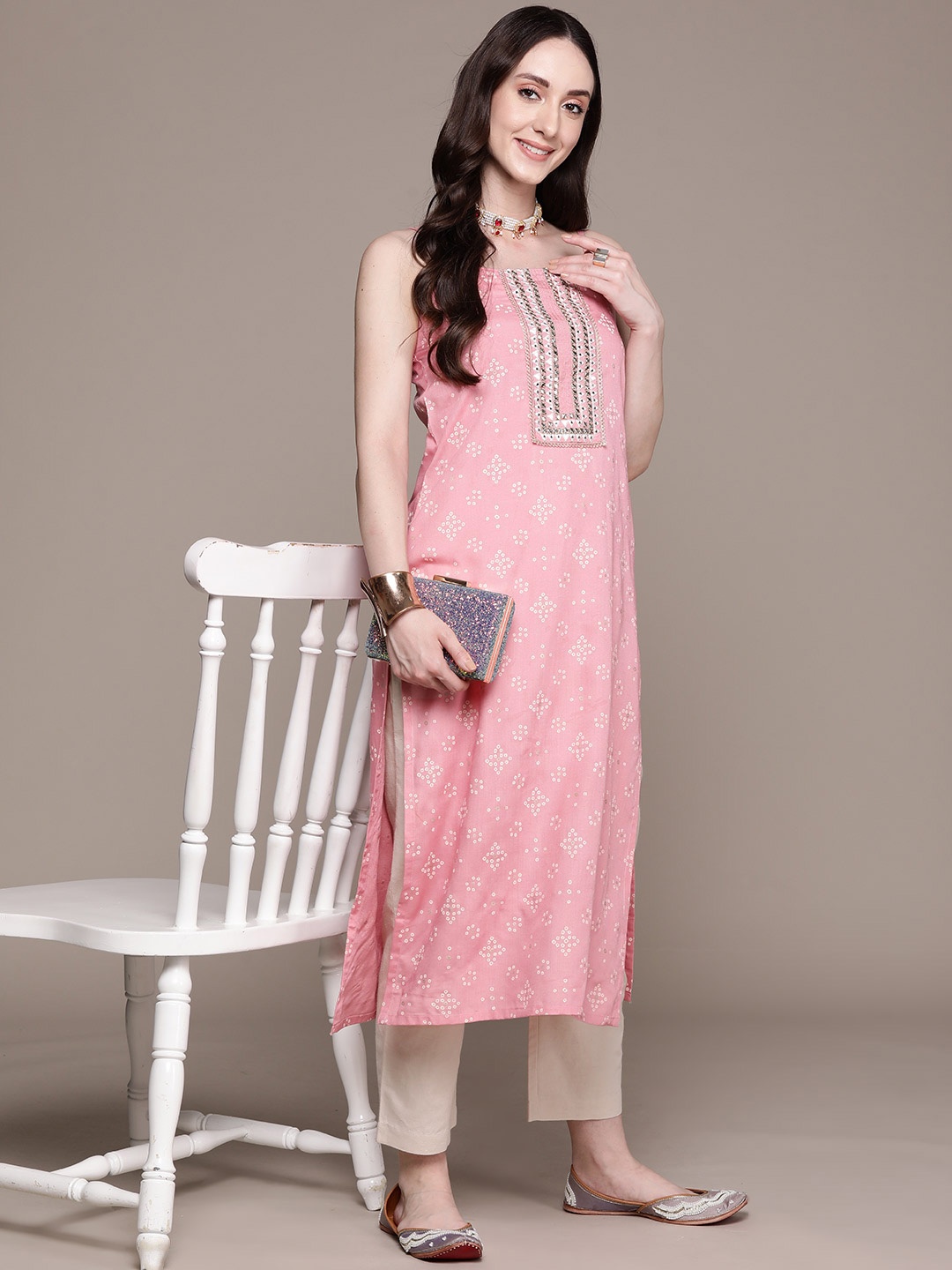 

Ishin Printed Mirror Work Kurta, Pink