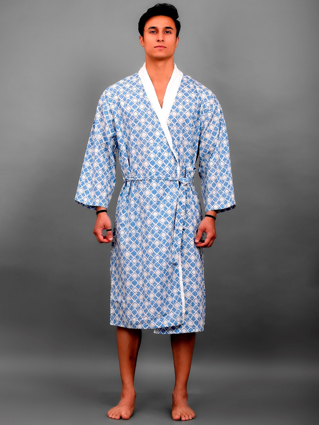 

HANDICRAFT PALACE Men Printed Pure Cotton Bath Robe, Blue