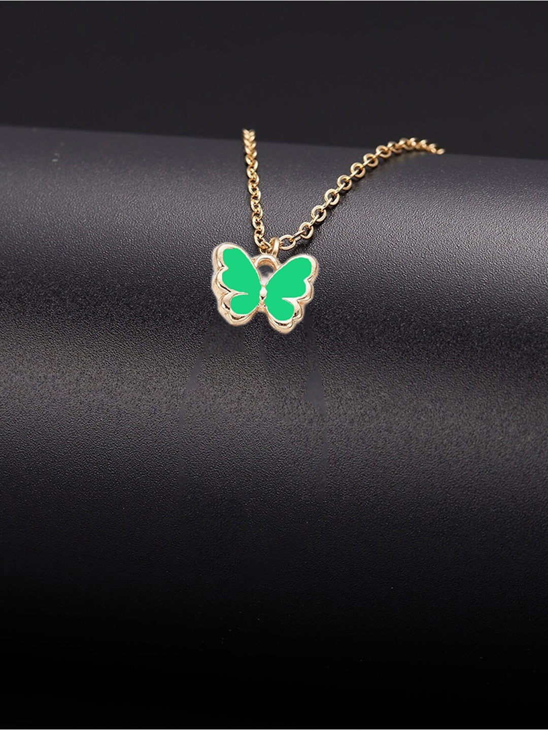 

Pinapes Women Gold-Plated Brass Statement Necklace