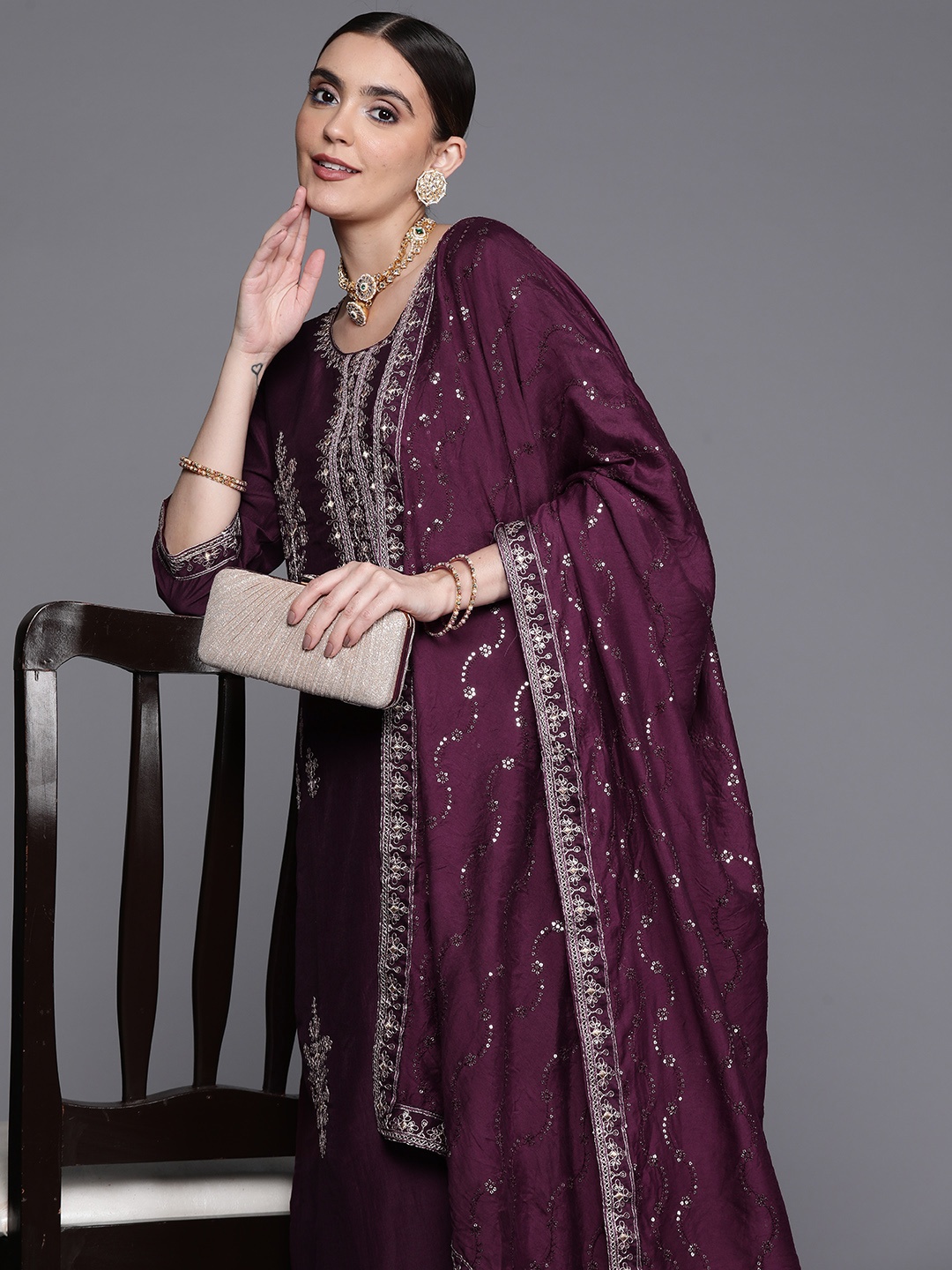 

Indo Era Floral Embroidered Regular Sequinned Kurta with Trousers & With Dupatta, Burgundy