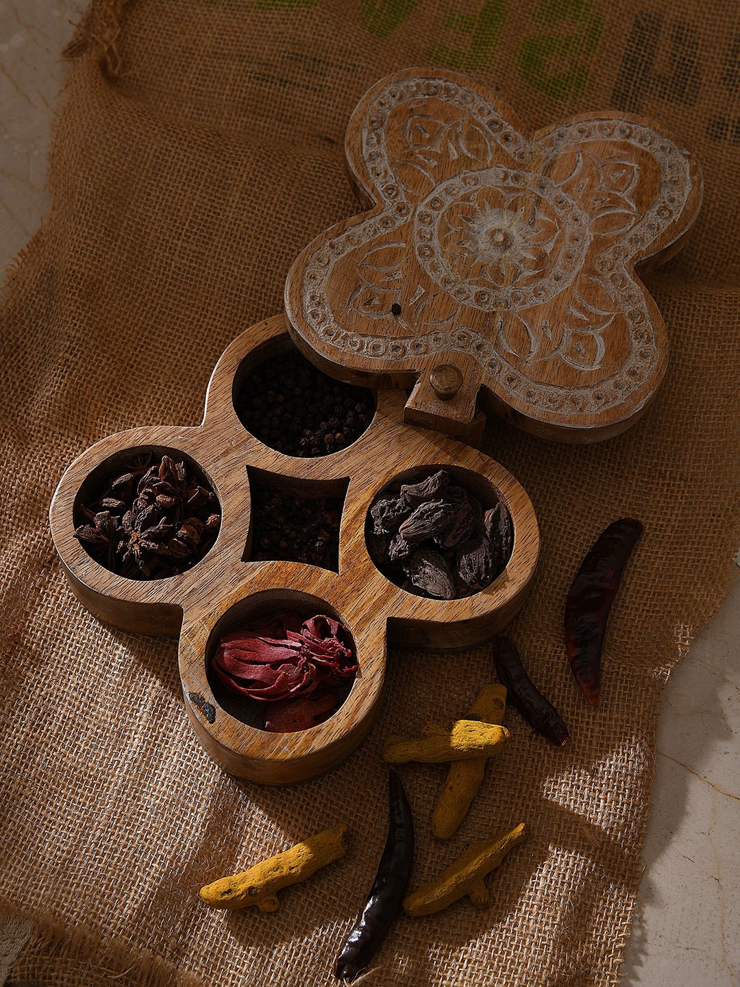 

Amoliconcepts Brown Carved With White Wash Finish Spice Box