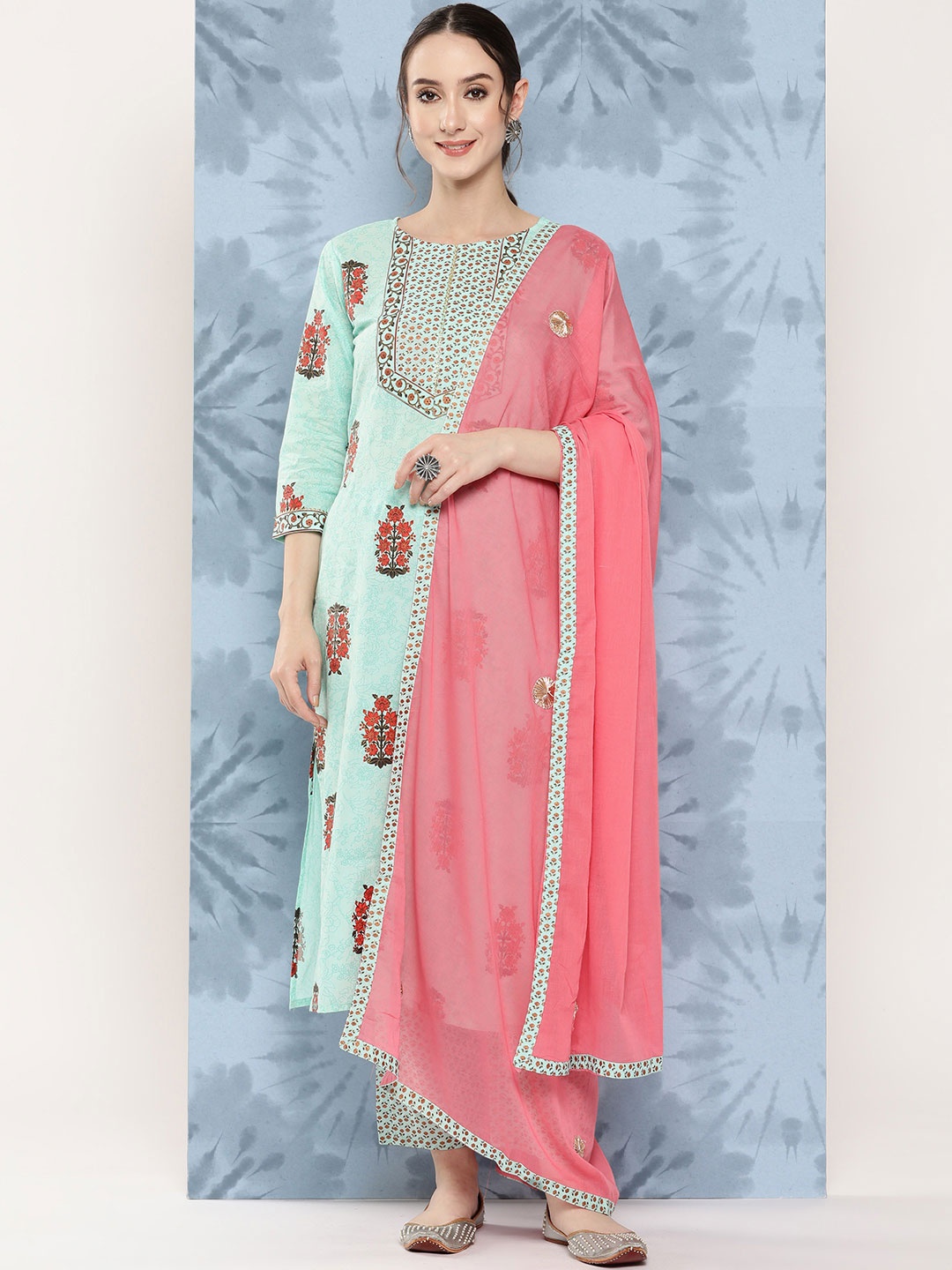 

Yufta Women Floral Printed Gotta Patti Pure Cotton Kurta with Trousers & With Dupatta, Blue