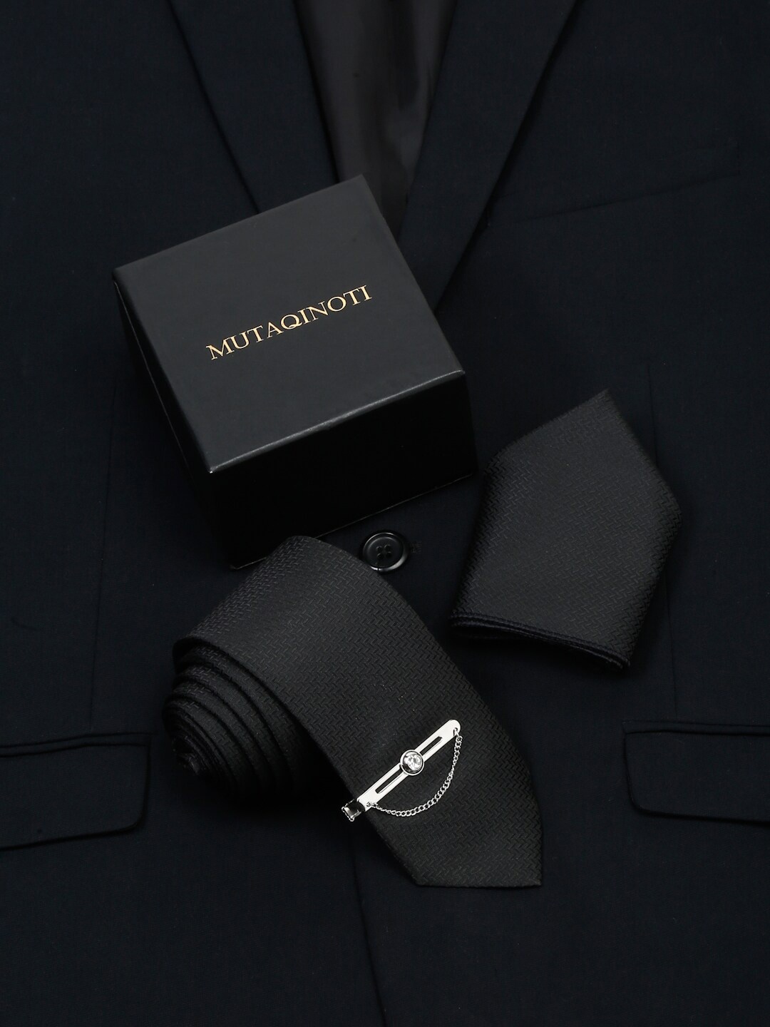 

MUTAQINOTI Men Self Design Silk Accessory Gift Set, Black