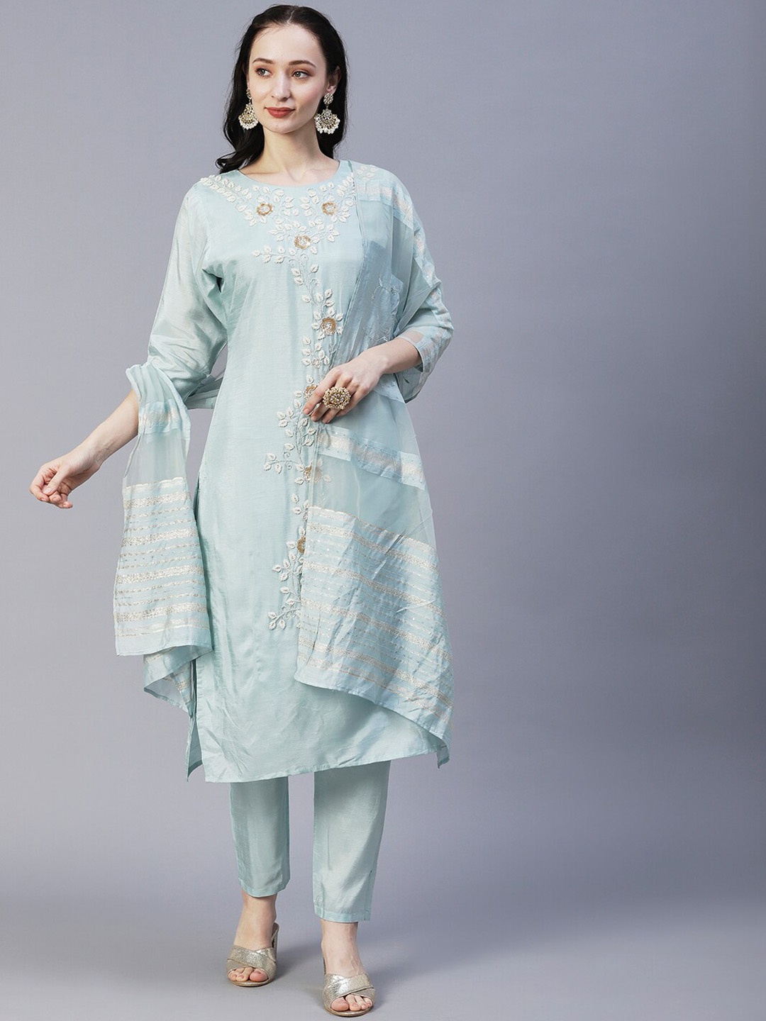 

FASHOR Floral Embroidered Thread Work Regular Kurta With Trousers & Dupatta, Blue