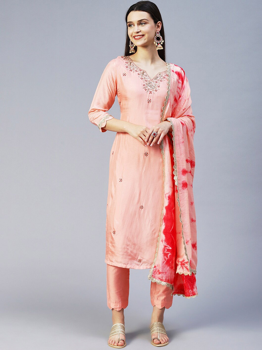 

FASHOR Ethnic Motifs Embroidered Gotta Patti Kurta with Trousers & Dupatta, Peach