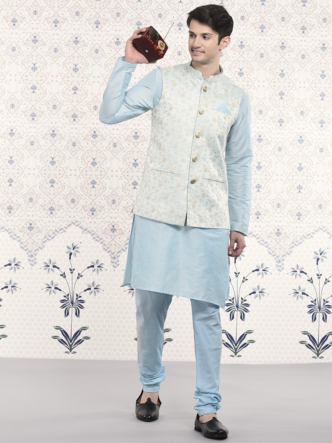 

Ode by House of Pataudi Mandarin Collar Kurta With Churidar & Nehru Jacket, Blue