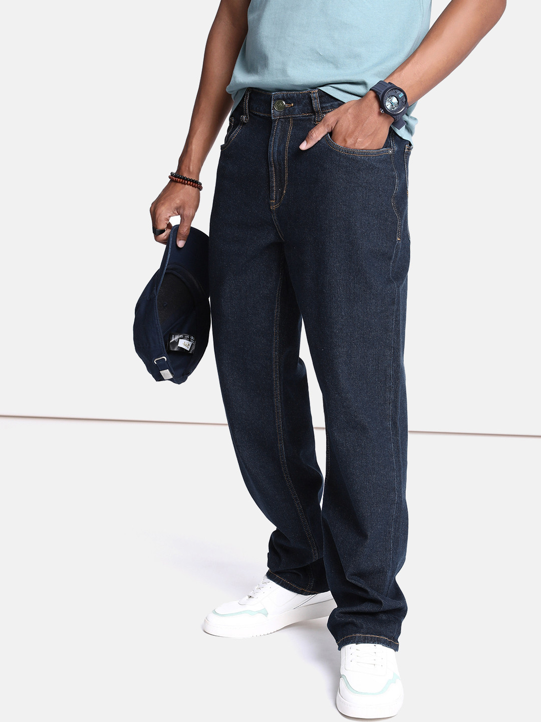 

The Roadster Life Co. Men Navy Blue Nostalgic Back to School_Vintage Straight Casual Jeans