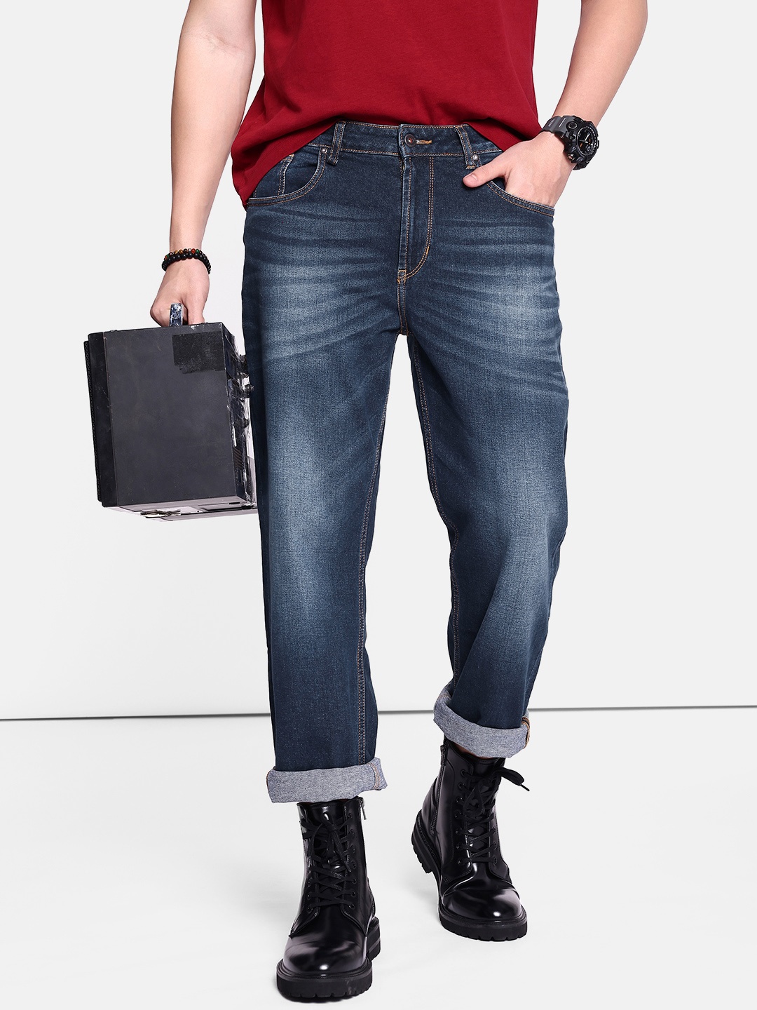 

The Roadster Life Co. Men Clever Blue Nostalgic Back to School Vintage Straight Jeans
