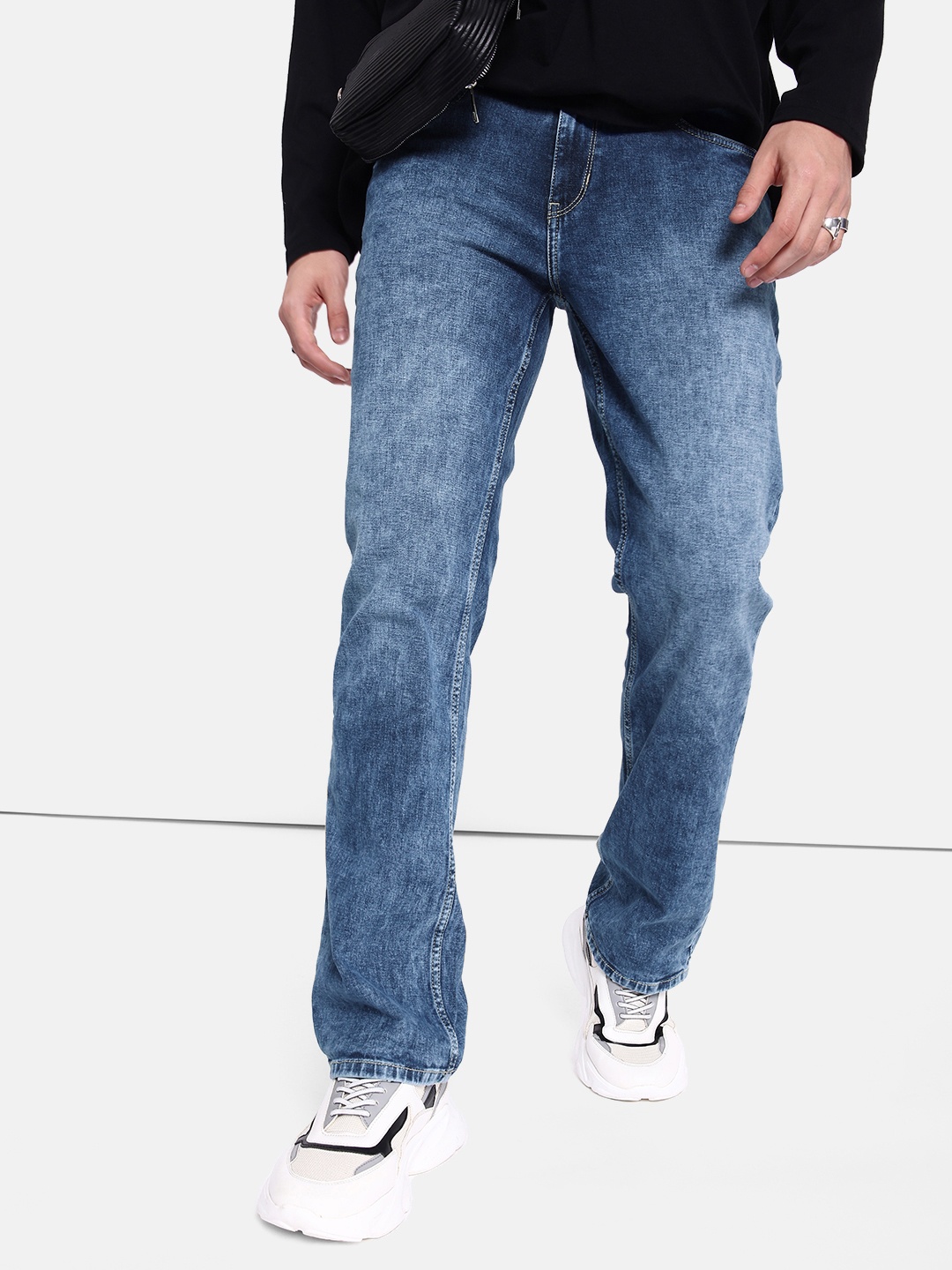 

The Roadster Life Co. Men Ocean Blue Bootcut Heavy Fade Stretchable Vintage Straight Jeans