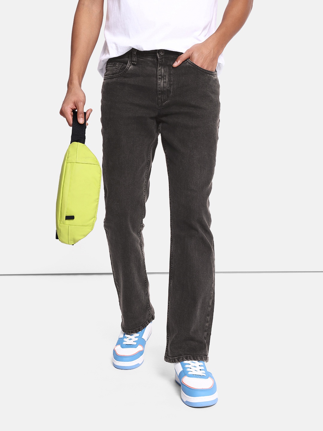 

Roadster Men Mid-Rise Stretchable Jeans, Black
