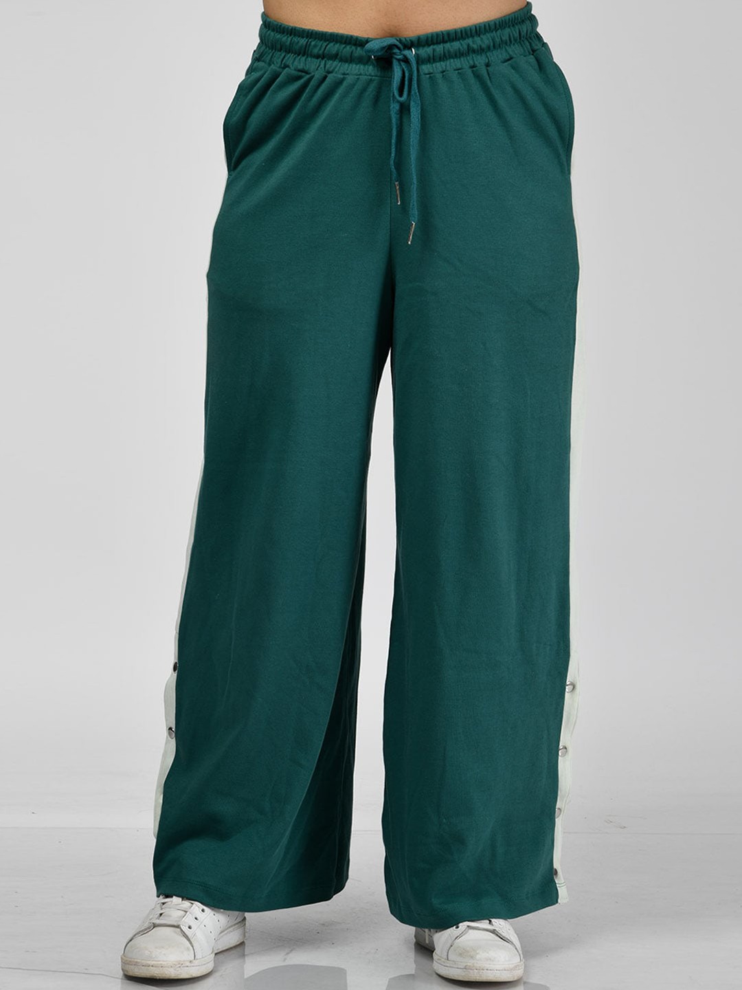 

aastey Women Side Panel Detail Relaxed Fit Cotton Breathable Track Pants, Green