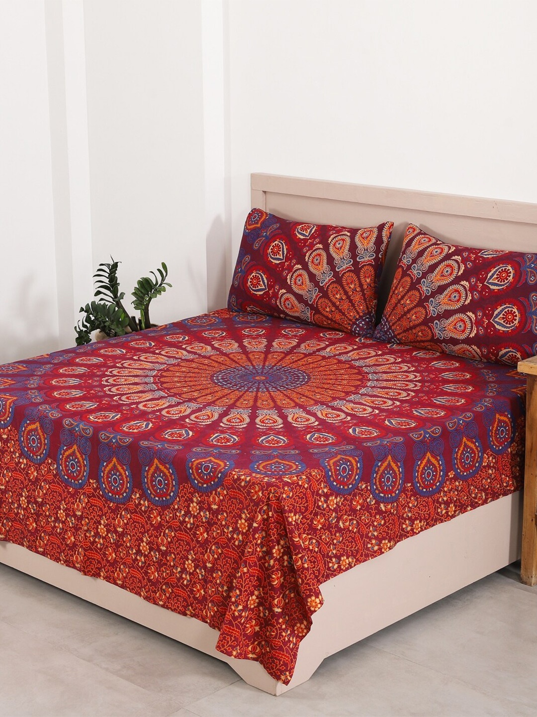 

HANDICRAFT PALACE Maroon & Blue Printed Cotton 144 TC Queen Bedsheet With 2 Pillow Covers