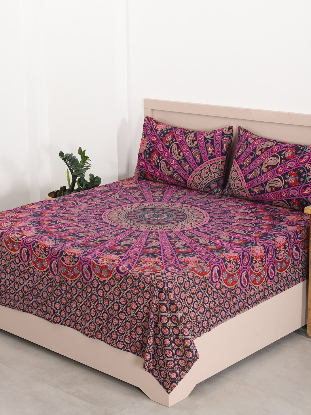 

HANDICRAFT PALACE Violet Ethnic Motifs 144 TC Cotton Queen Bedsheet & 2 Pillow Covers