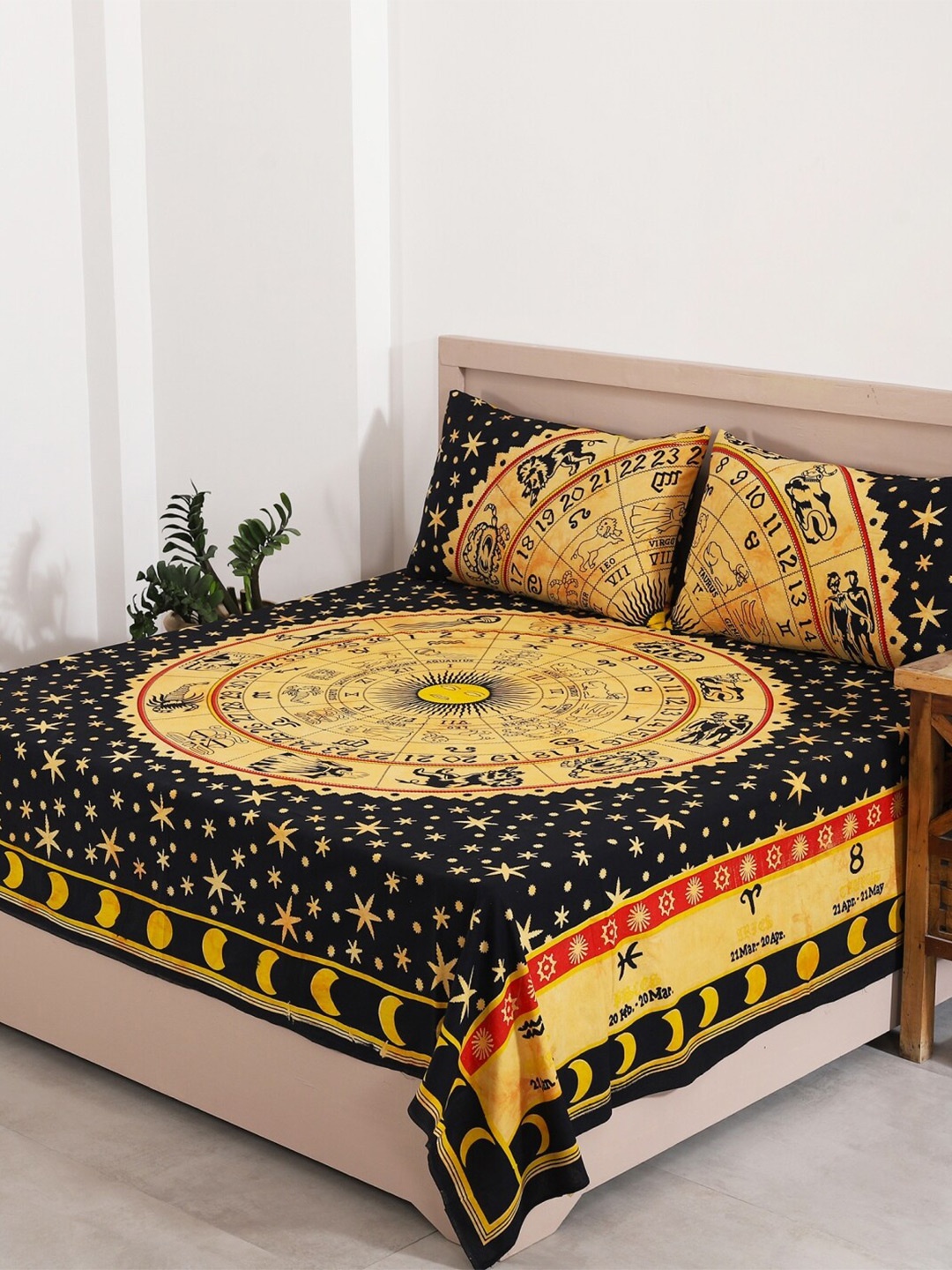 

HANDICRAFT PALACE Black & Yellow Printed 144 TC Cotton Queen Bedsheet & 2 Pillow Covers