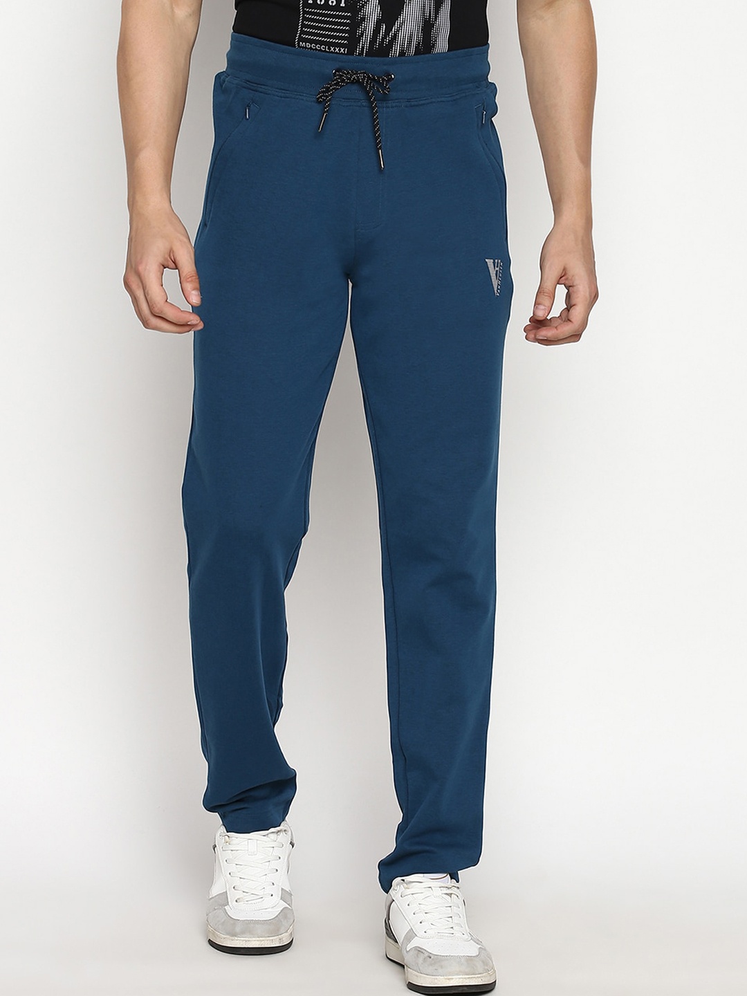 

Van Heusen Athleisure Men Solid Smart Tech Easy Stain Release Trackpants, Blue