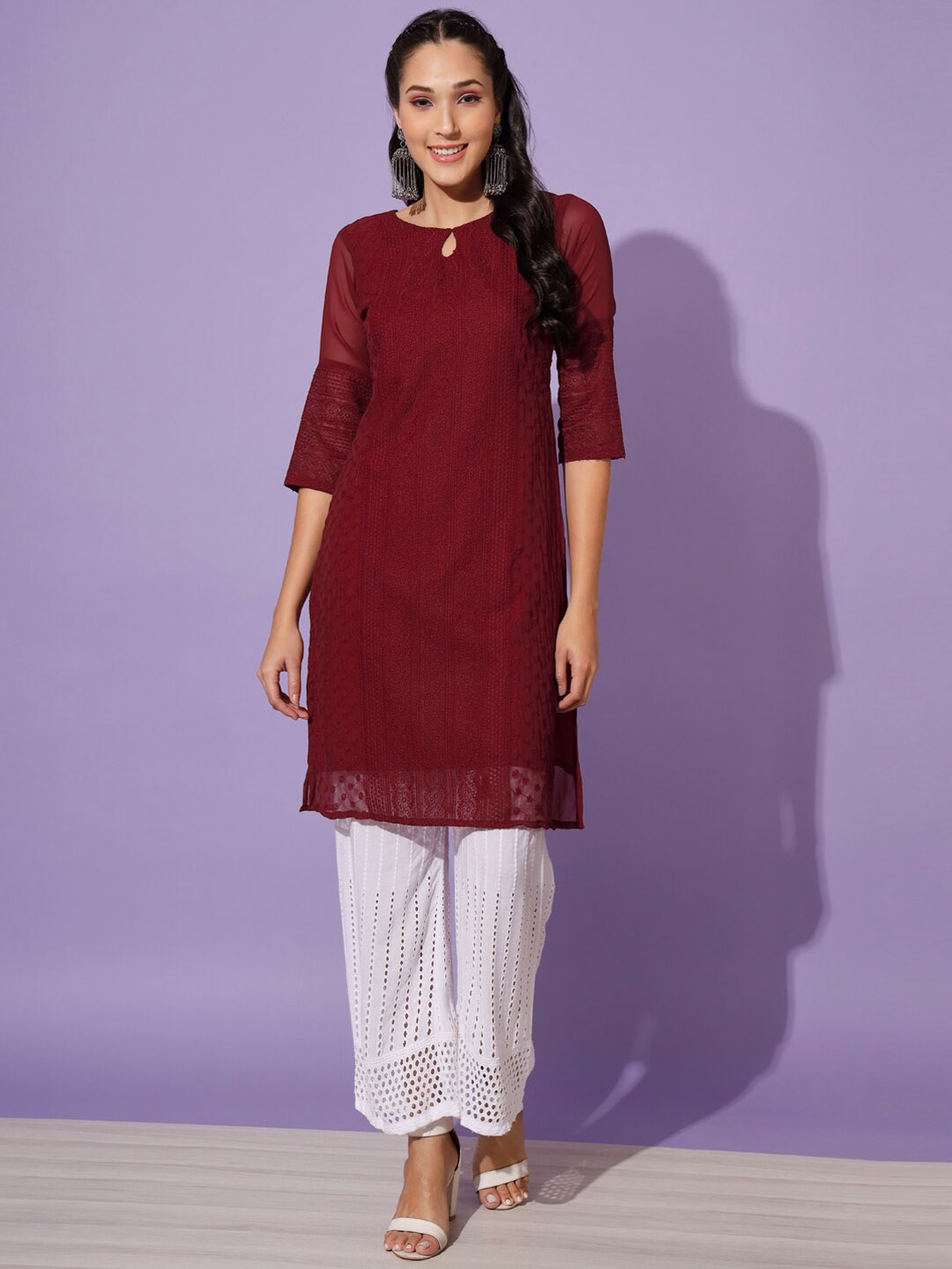 

GUFRINA Floral Embroidered Keyhole Neck Panelled Kurta with Palazzos, Maroon