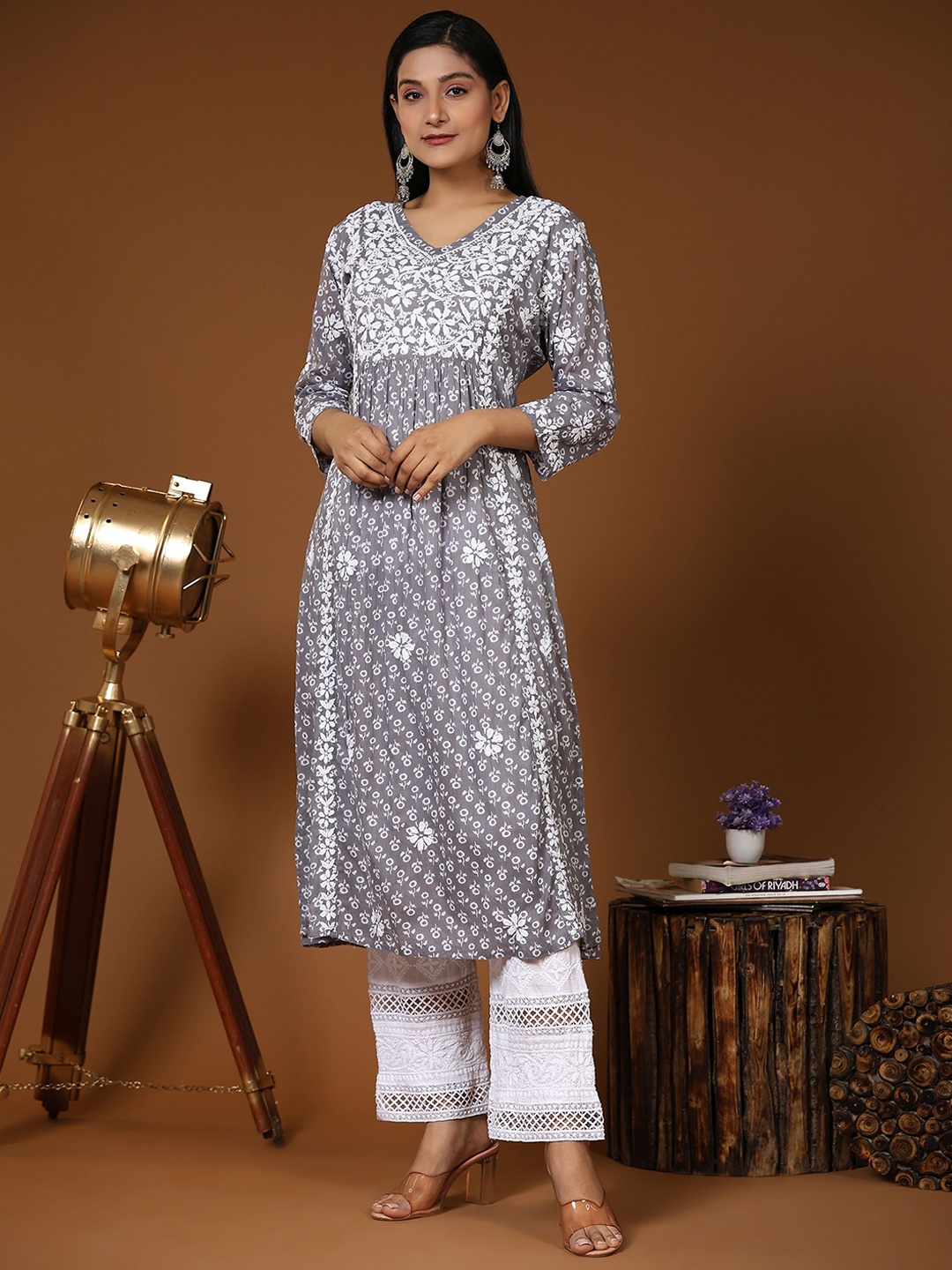 

HOUSE OF KARI V-Neck Floral Printed Chikankari A-Line Pure Cotton Kurta, Grey