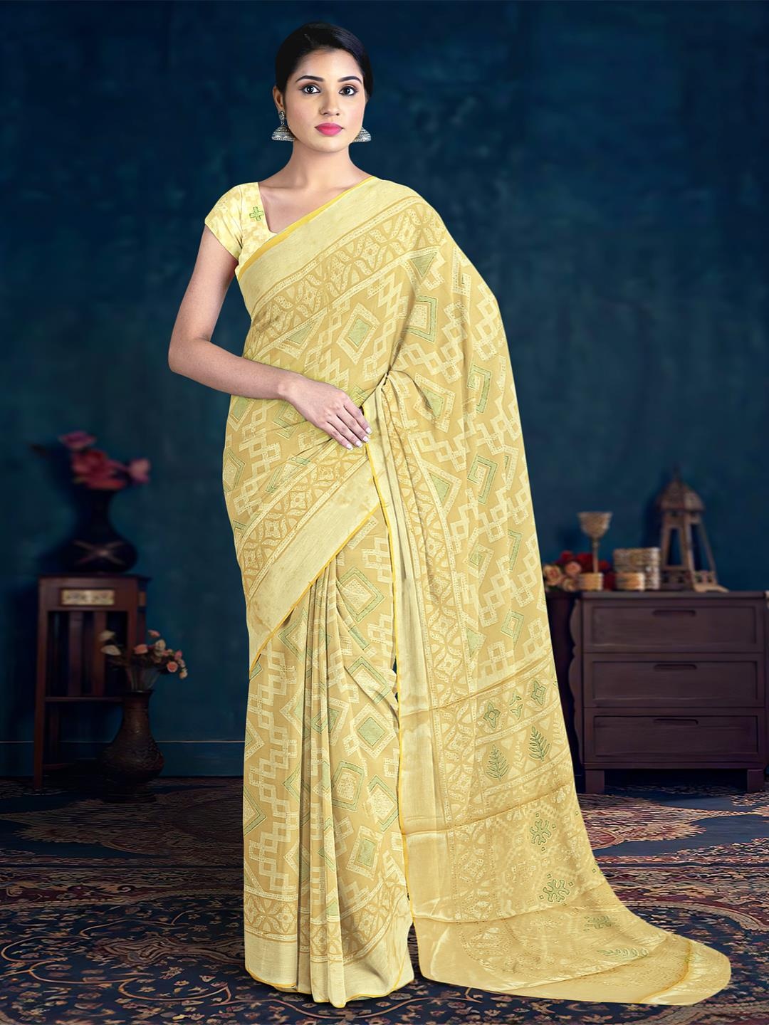

Kalamandir Geometric Printed Saree, Beige