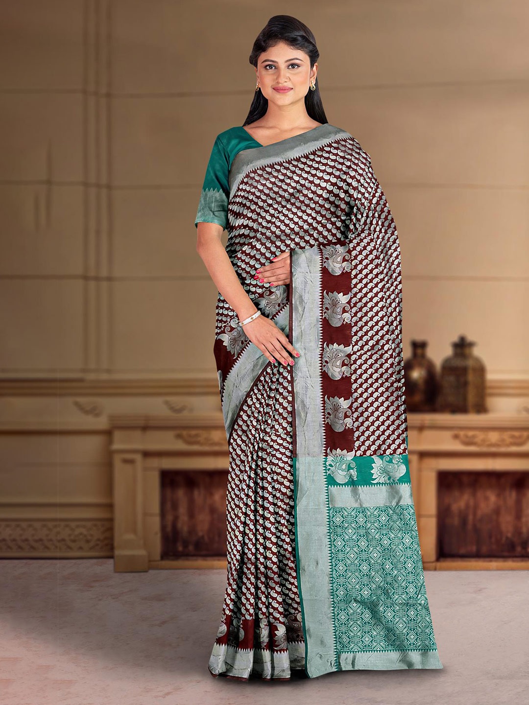 

Kalamandir Paisley Silk Blend Zari Saree, Brown