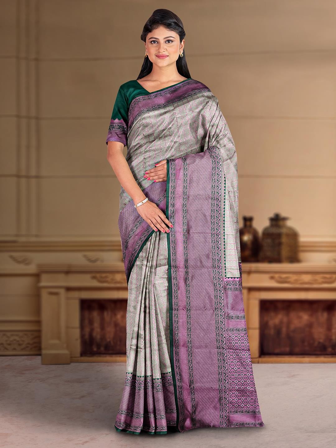 

Kalamandir Checked Woven Art Silk Zari Saree, Grey