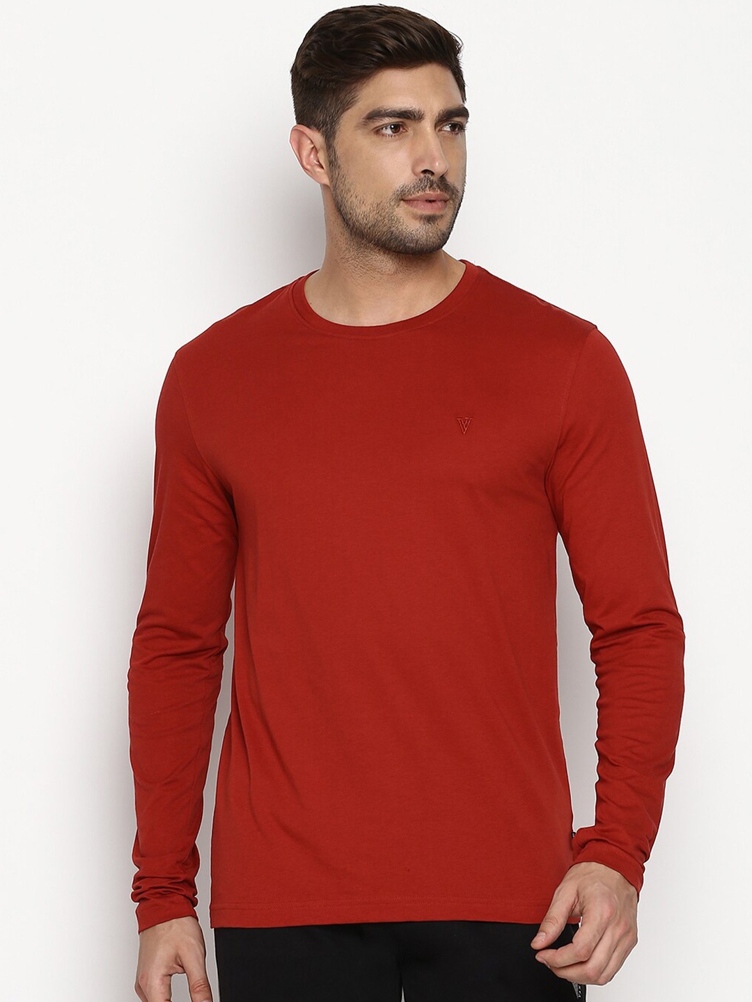 

Van Heusen Athleisure Solid Anti Bacterial Smart Tech T-Shirt, Rust