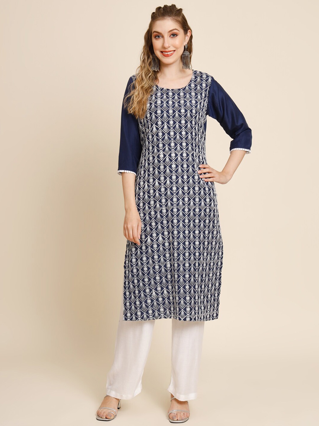 

HERE&NOW Embroidered Thread Work Georgette Kurta, Navy blue