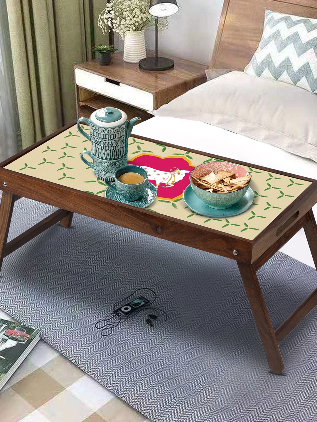 

GLOBALLY INDIAN Pink & Brown Printed Foldable Breakfast Table Cum Serving Tray
