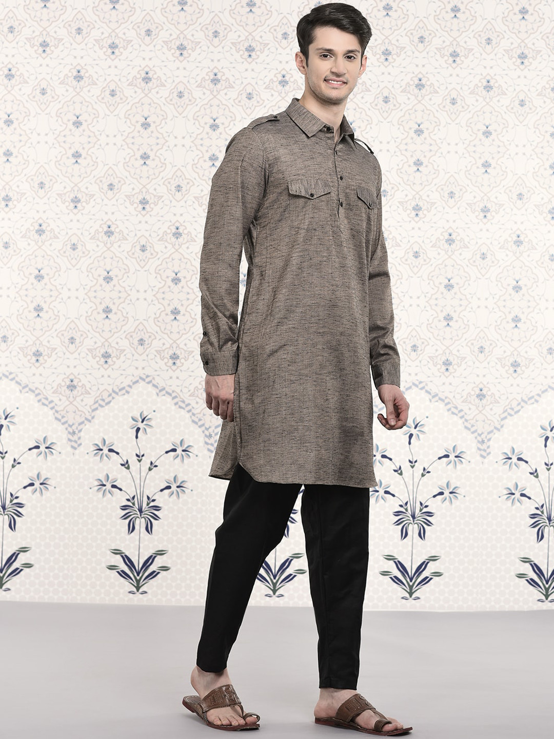 

Ode by House of Pataudi Shirt Collar Pathani Kurta With Pyjamas, Grey