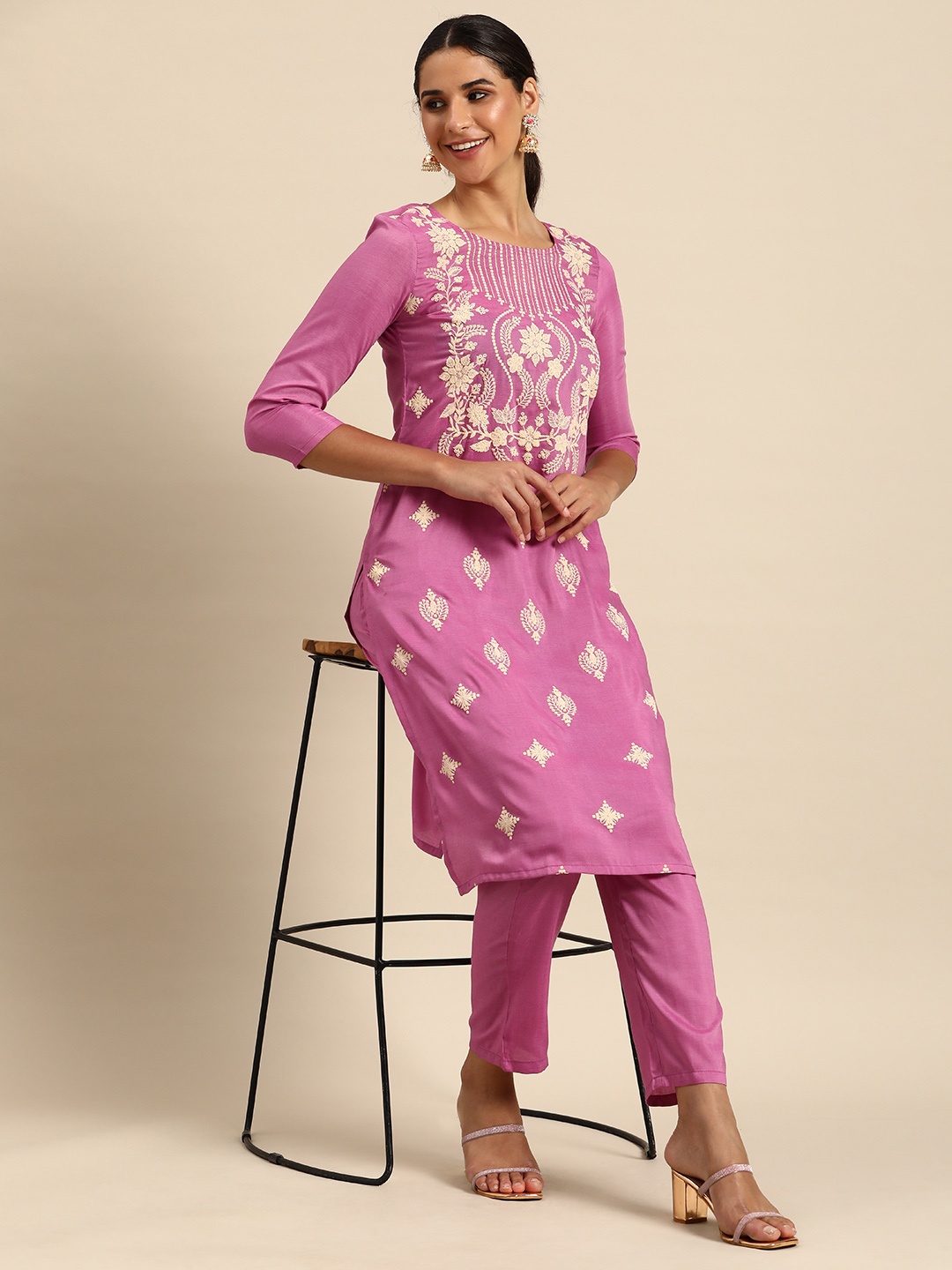 

Sangria Ethnic Motifs Embroidered Regular Thread Work Kurta With Trousers, Pink