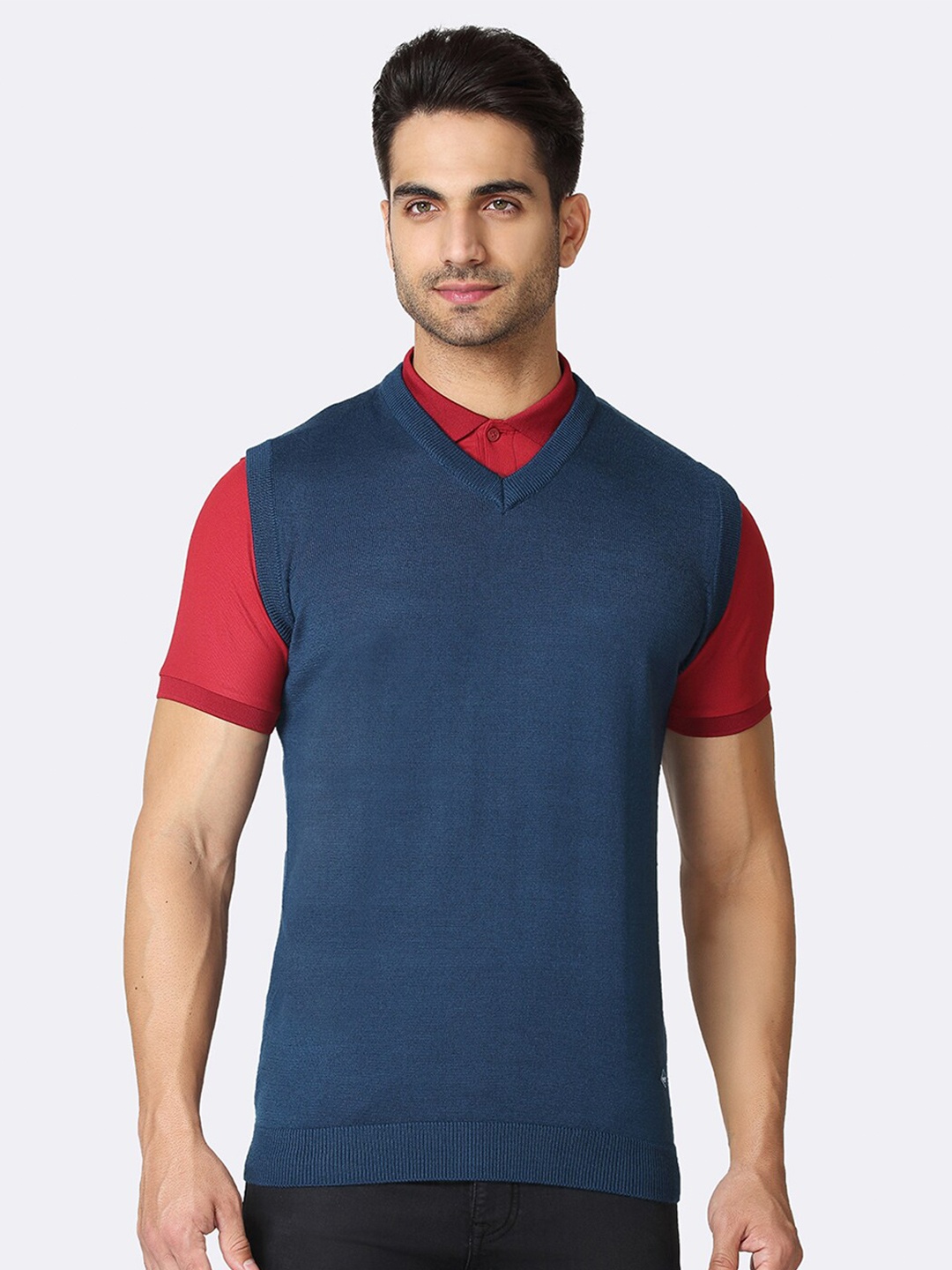 

Van Heusen Athleisure Men V-Neck Sleeveless Sweater, Teal