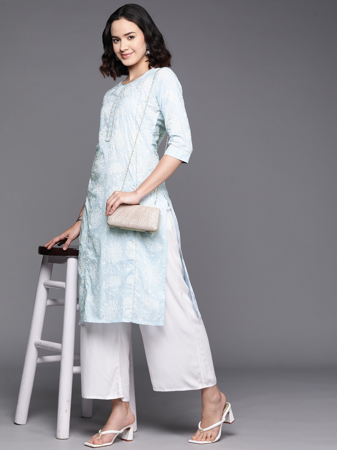 

Ahalyaa Floral Block Print Pure Cotton Kurta, Blue