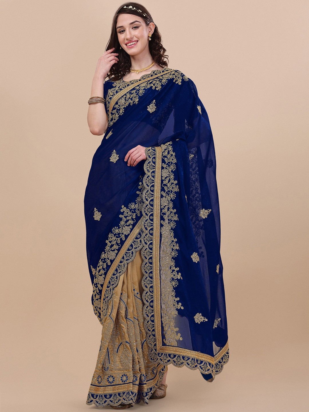 

Vaidehi Fashion Floral Embroidered Silk Blend Saree, Blue