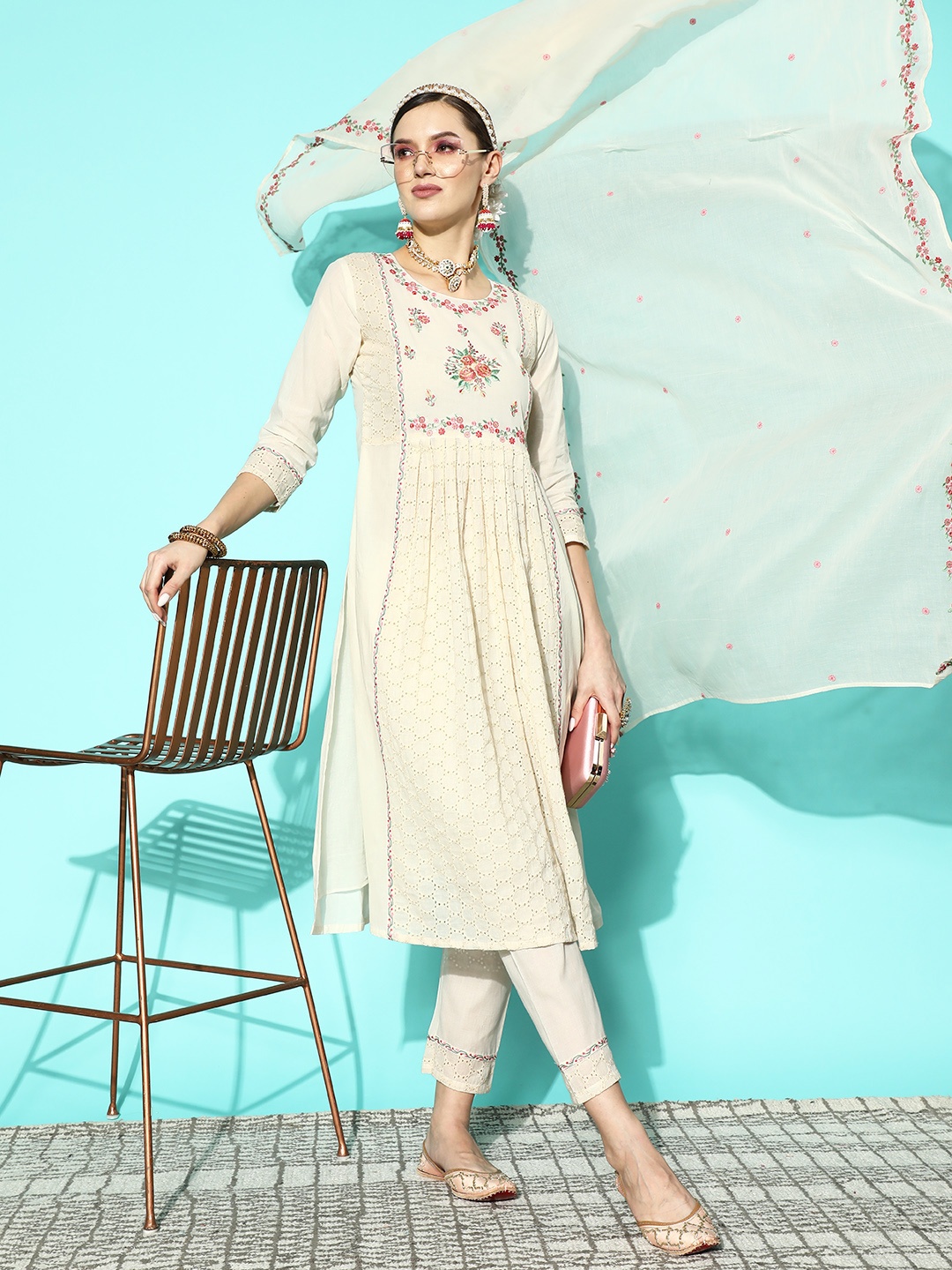 

Sangria Women Floral Embroidered Sequinned Pure Cotton Kurta with Trousers & With Dupatta, Off white