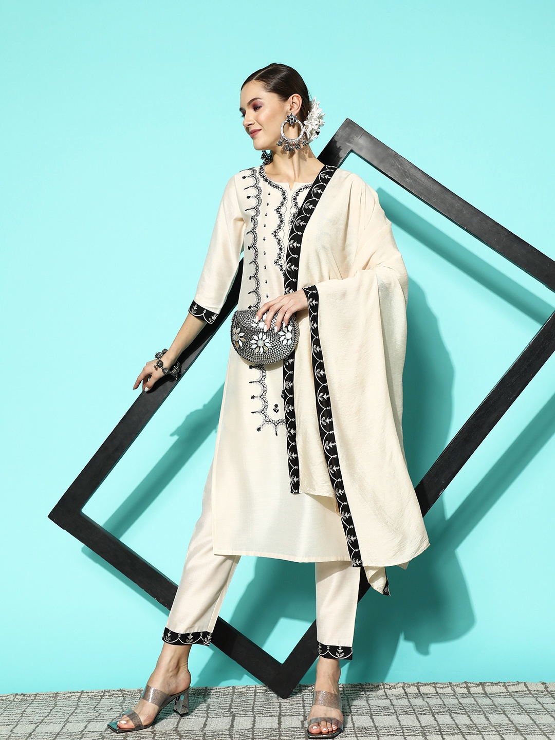 

Sangria Women Floral Embroidered Regular Sequinned Kurta with Trousers & With Dupatta, Off white