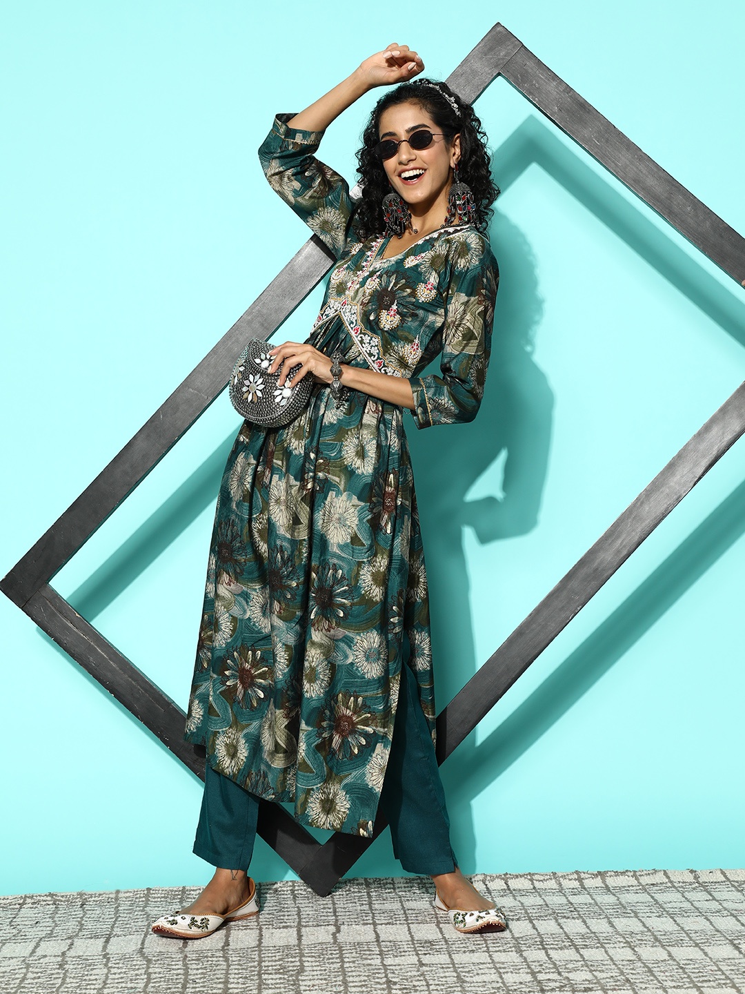

Sangria Women Floral Embroidered Pleated Kurta with Trousers, Blue