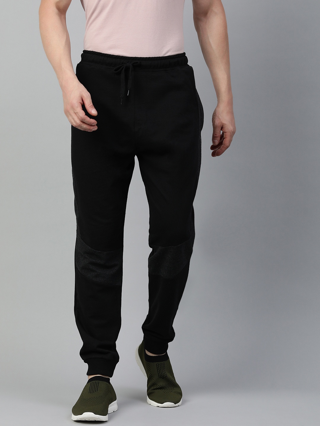 

ARDEUR Men Regular Fit Solid Joggers, Black