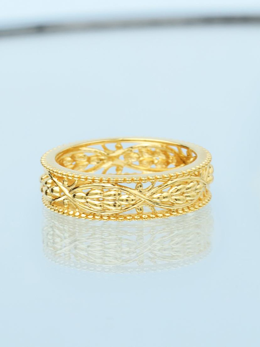 

CANDERE A KALYAN JEWELLERS COMPANY 18KT Gold Ring-2.67gm