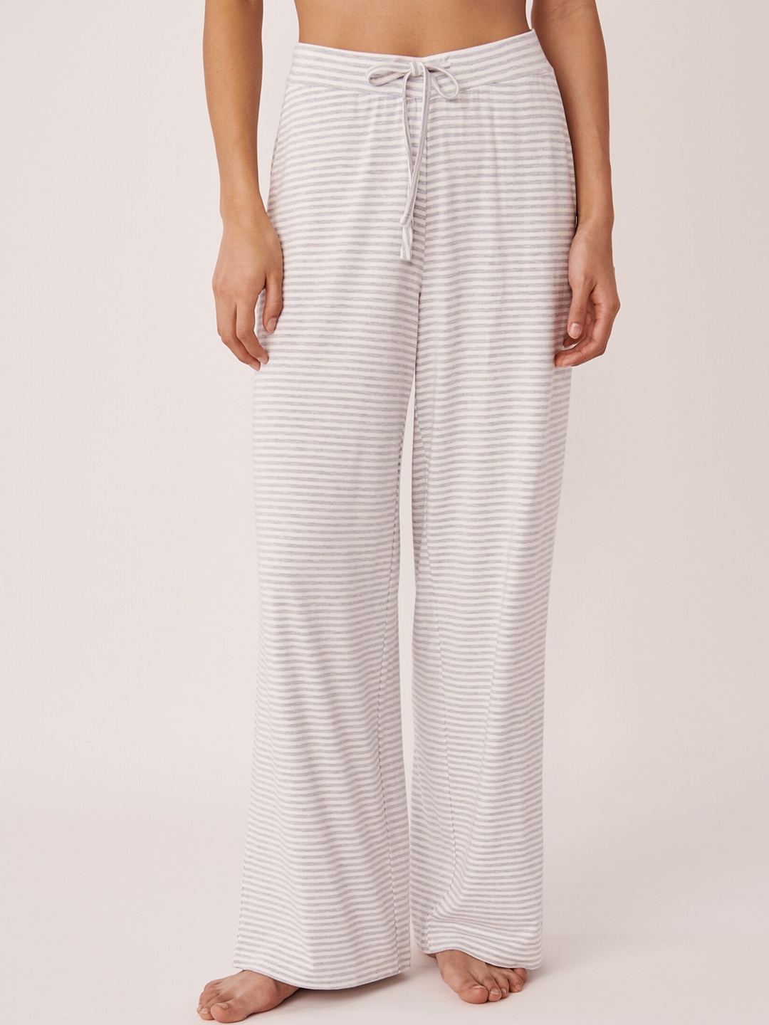 

La Vie en Rose Women Striped Lounge Pant, White