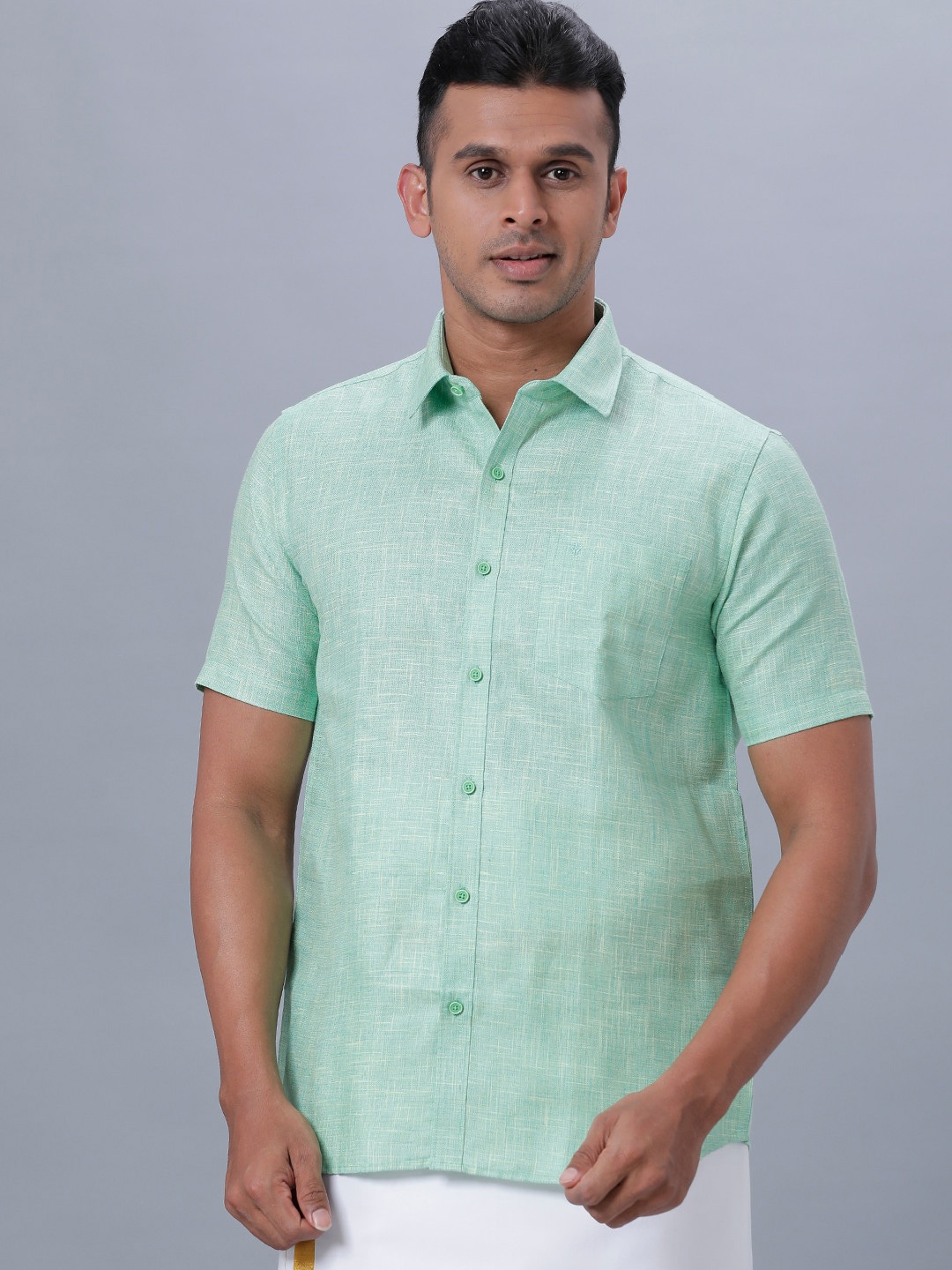 

Ramraj Spread Collar Casual Shirt, Green