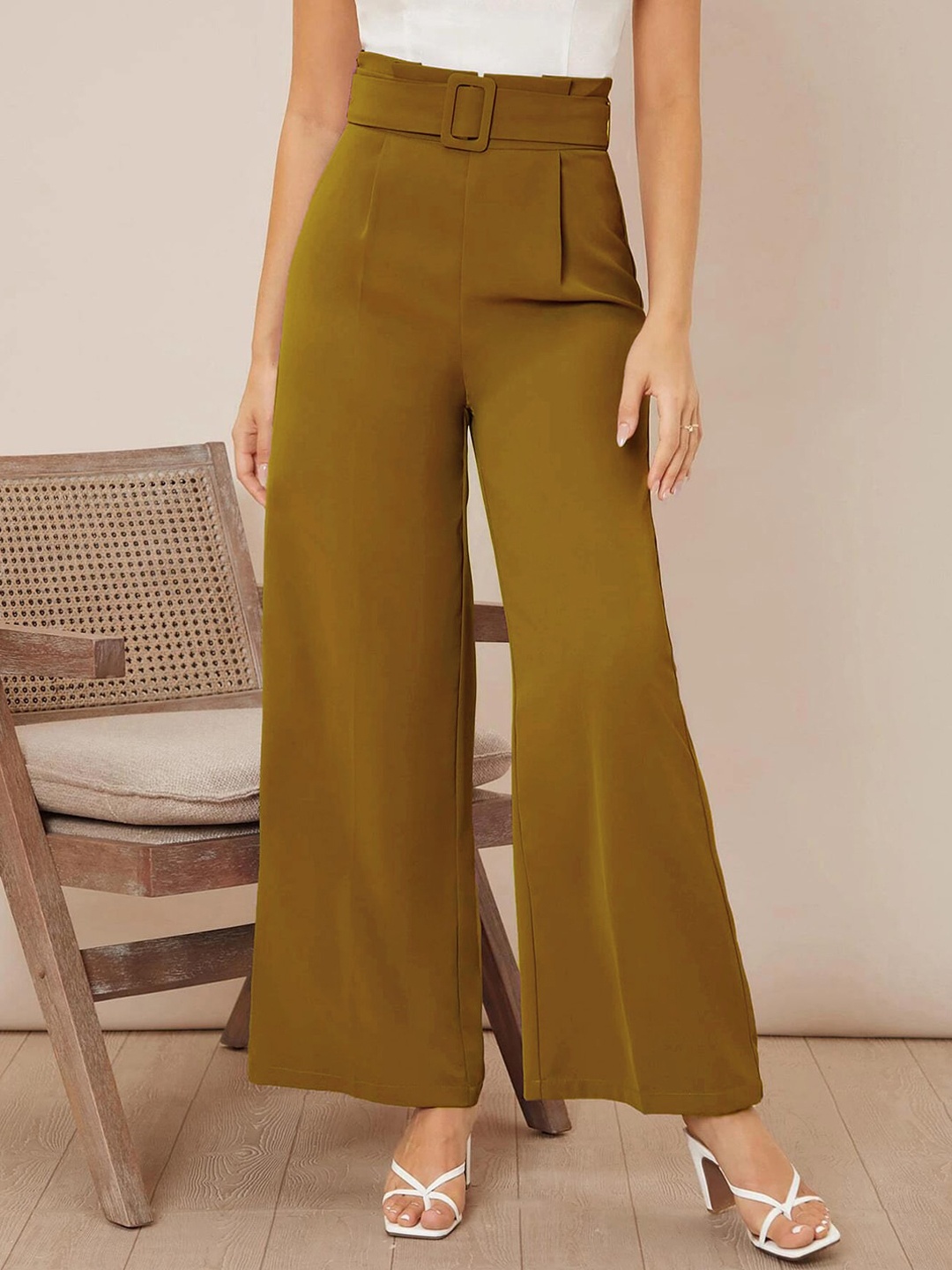 

KOTTY BIZwear Women Relaxed Straight Fit High-Rise Easy Wash Pleated Trousers, Olive
