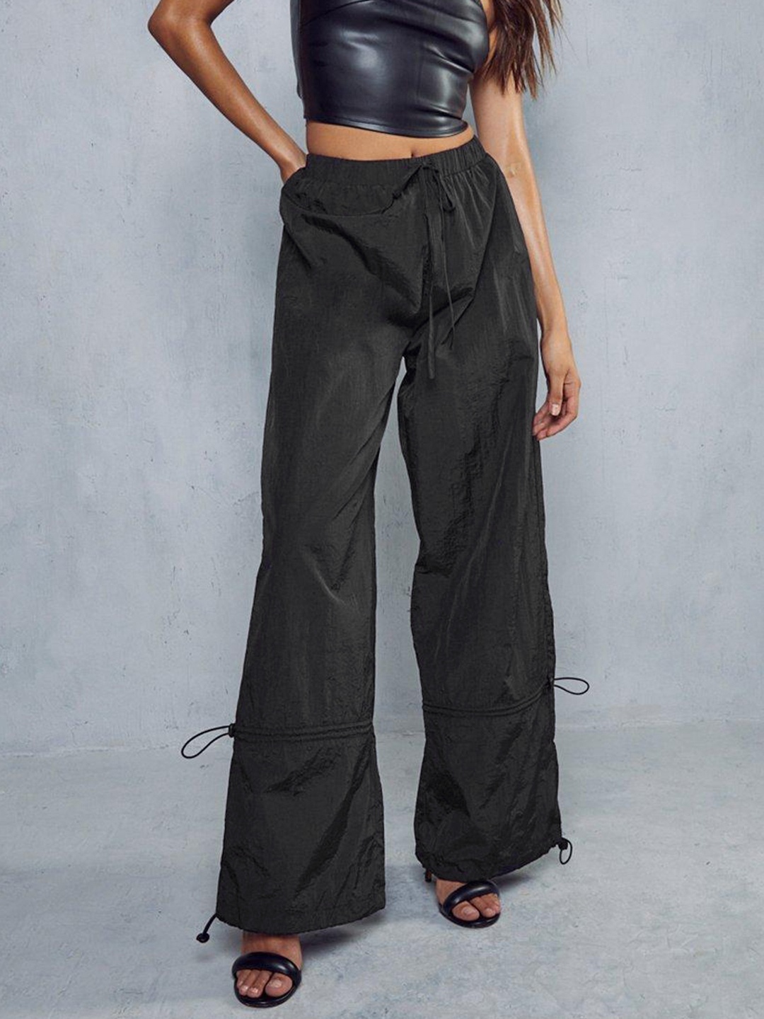 

MISSPAP Women Toggle Parachute Trousers, Black