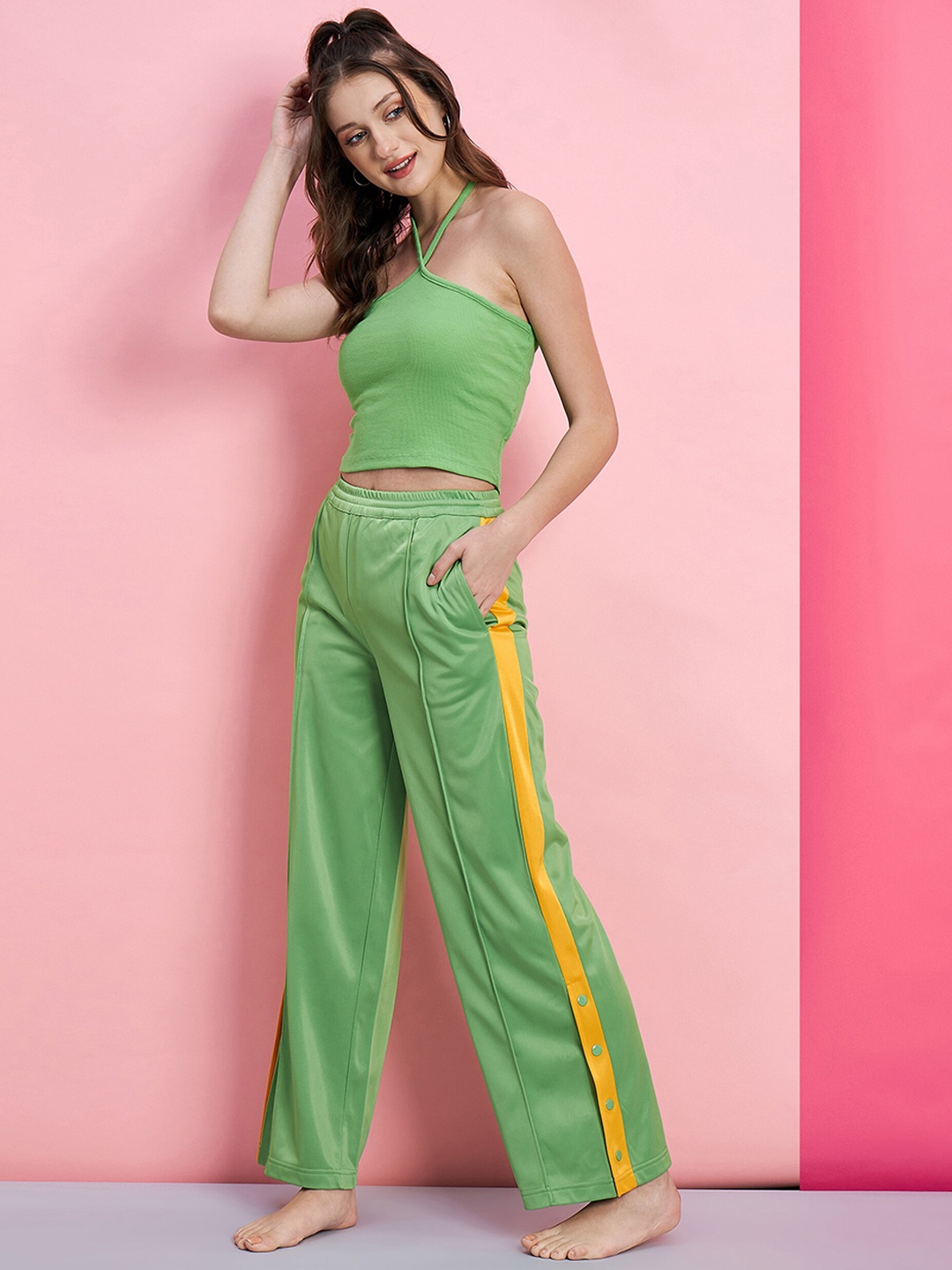 

SASSAFRAS alt-laze Crop Top & Trousers, Green