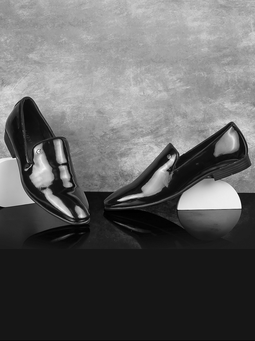 

Metro Men Round Toe Formal Slip On Shoes, Black