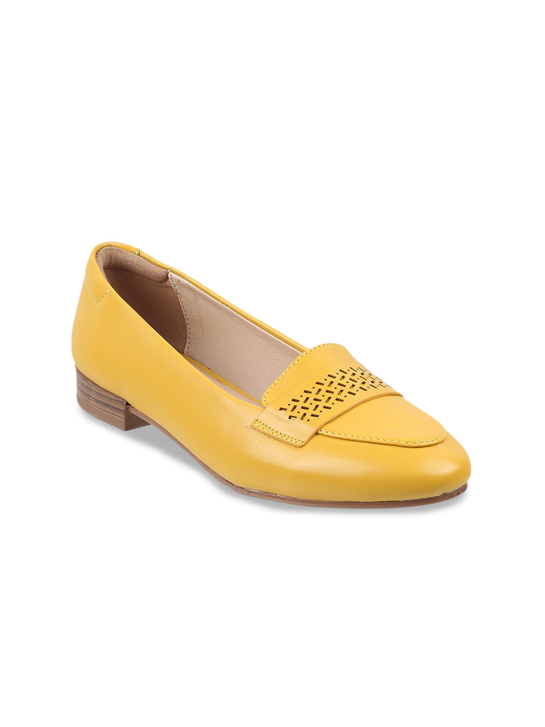 

Metro Women Pointed Toe Ballerinas Flats, Yellow