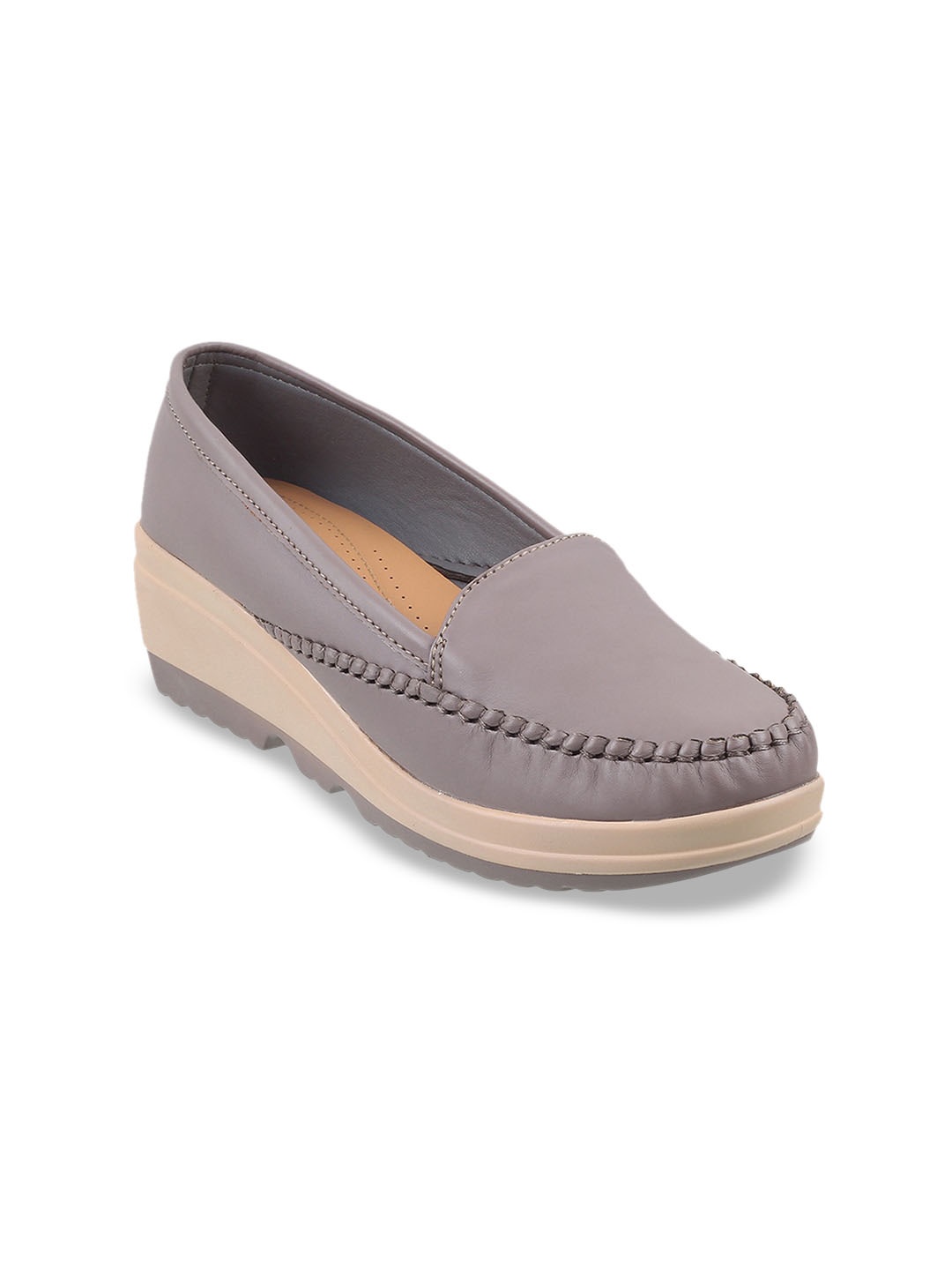 

Metro Women Round Toe Contrast Sole Loafers, Grey