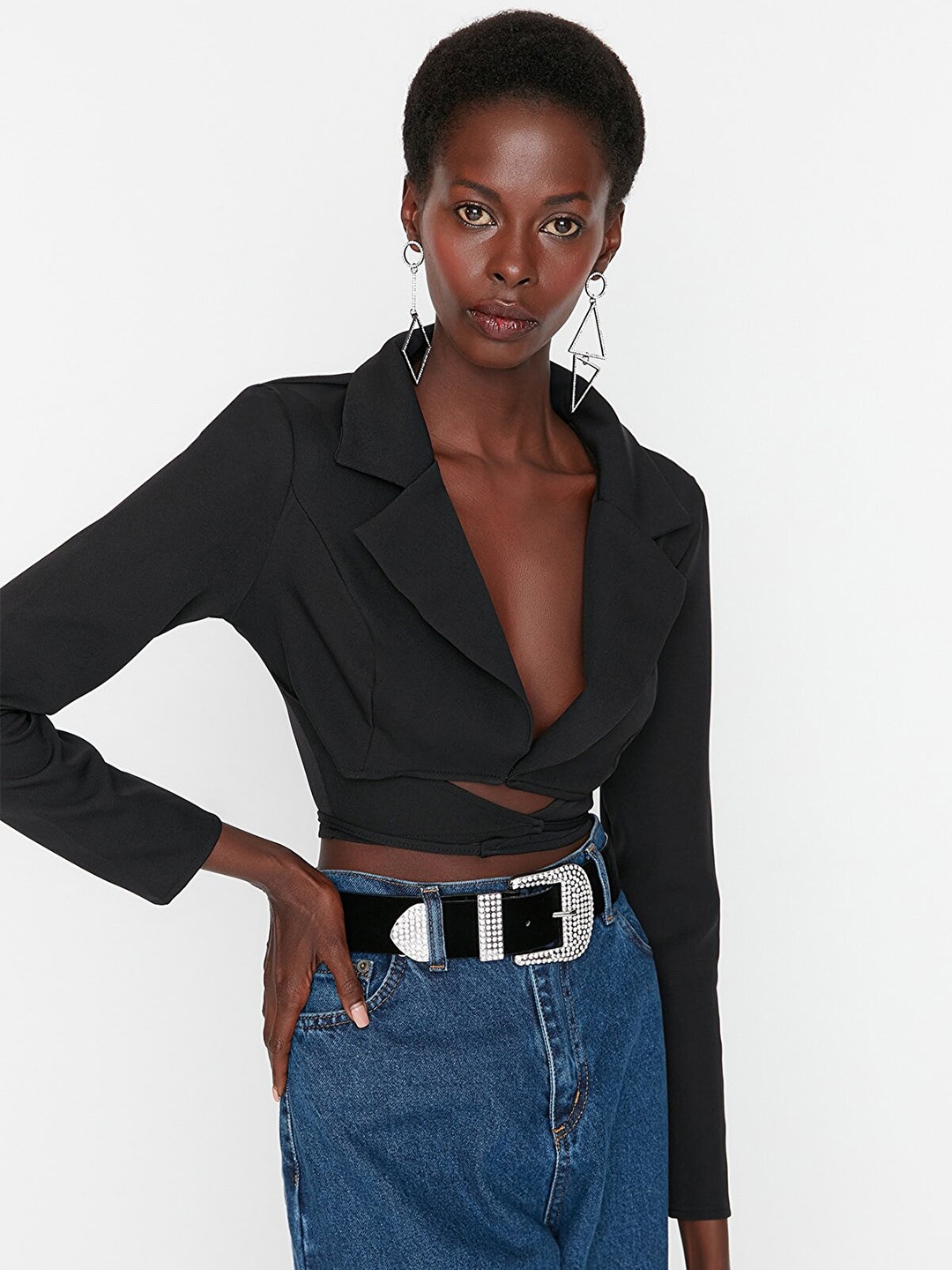 

Trendyol Shirt Style Crop Cut Out Long Sleeves Top, Black