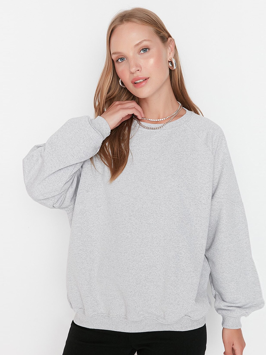 

Trendyol Round Neck Raglan Sleeves Sweatshirt, Grey