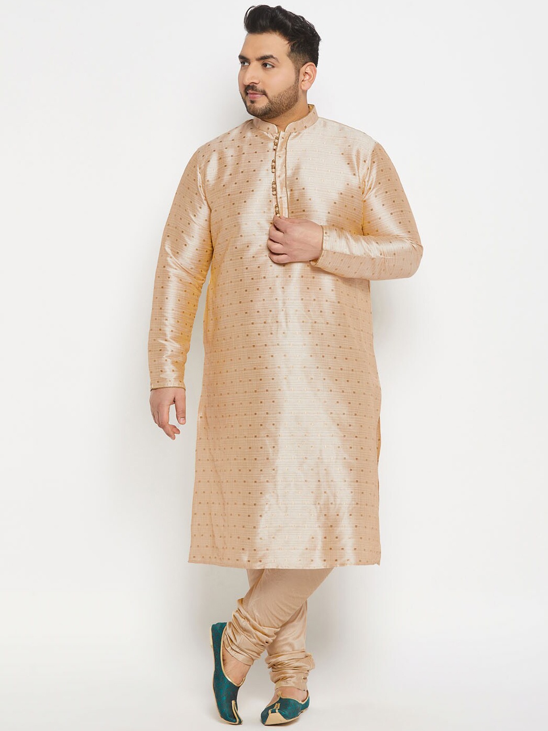 

VASTRAMAY Men Plus Size Geometric Woven Design Mandarin Collar Kurta With Churidar, Gold