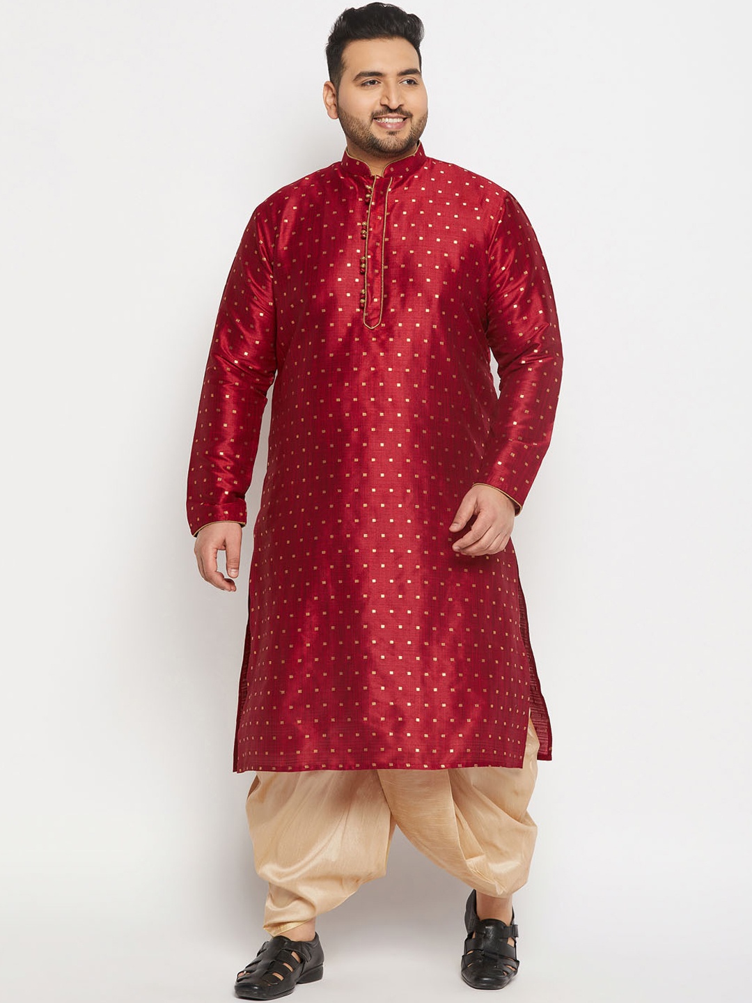 

VASTRAMAY Men Plus Size Geometric Woven Design Mandarin Collar Kurta With Dhoti Pants, Maroon